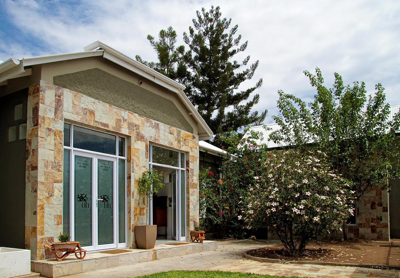 Village Boutique Hotel Otjiwarongo Kültér fotó