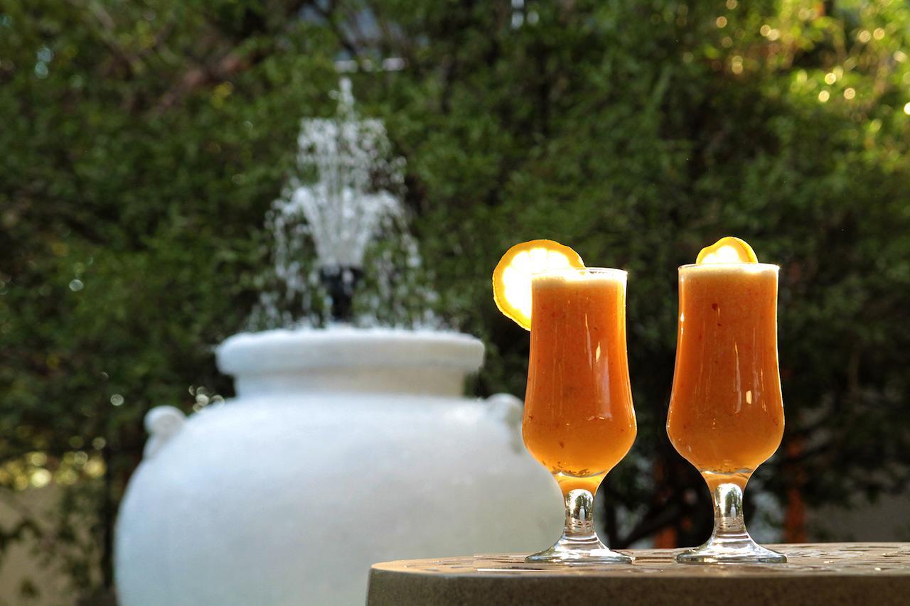 Village Boutique Hotel Otjiwarongo Kültér fotó