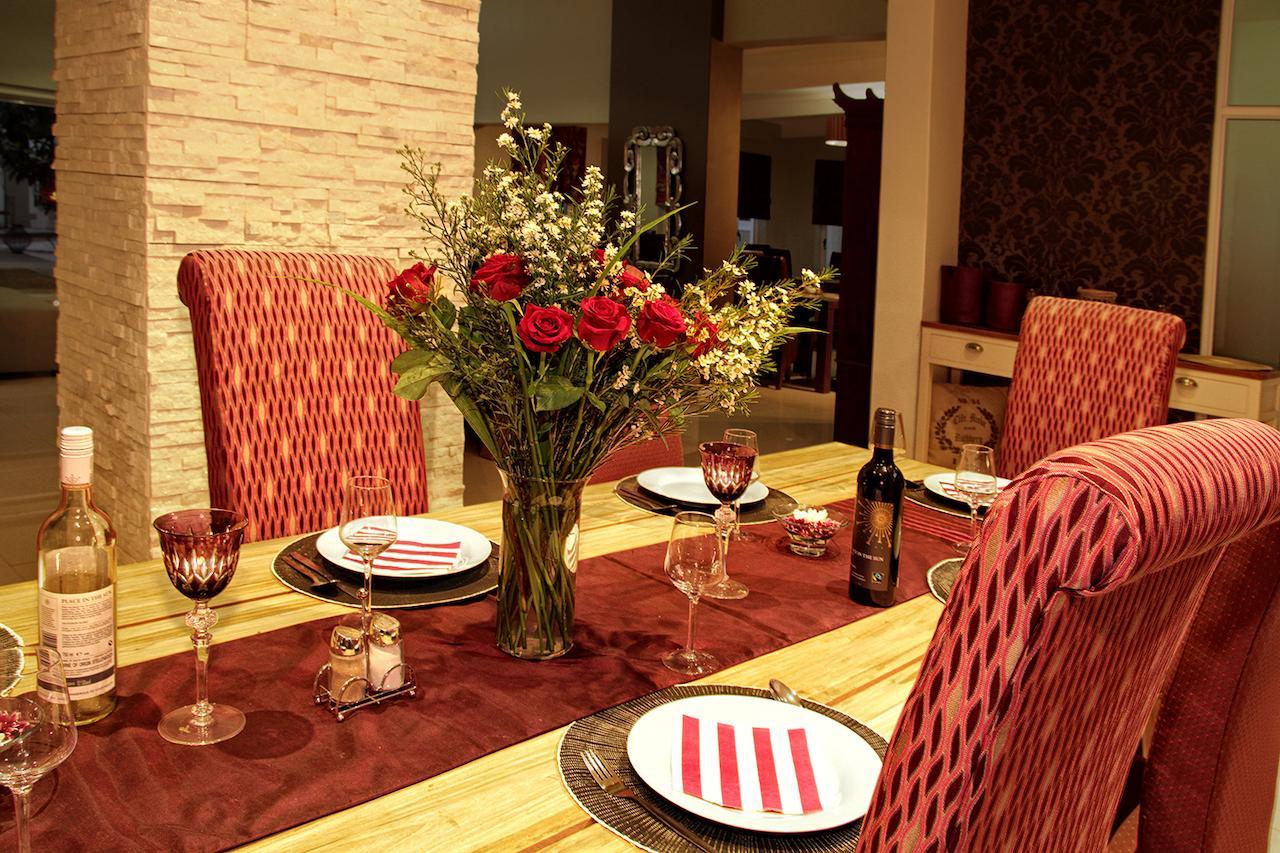 Village Boutique Hotel Otjiwarongo Kültér fotó