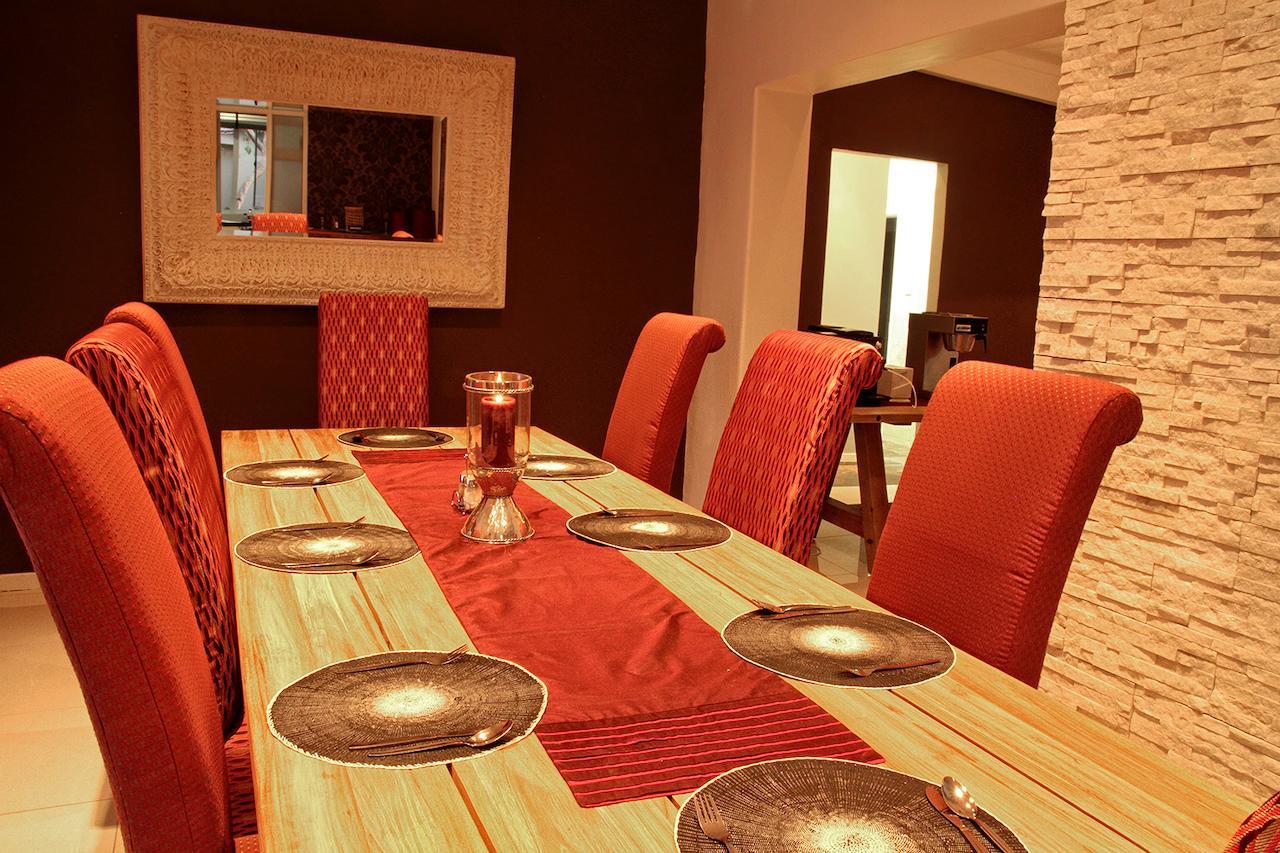 Village Boutique Hotel Otjiwarongo Kültér fotó