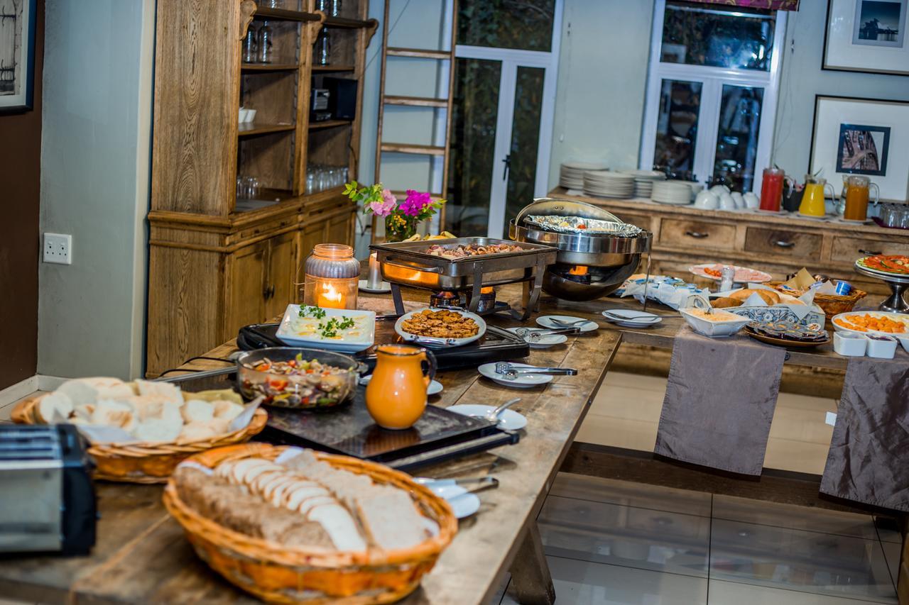 Village Boutique Hotel Otjiwarongo Kültér fotó