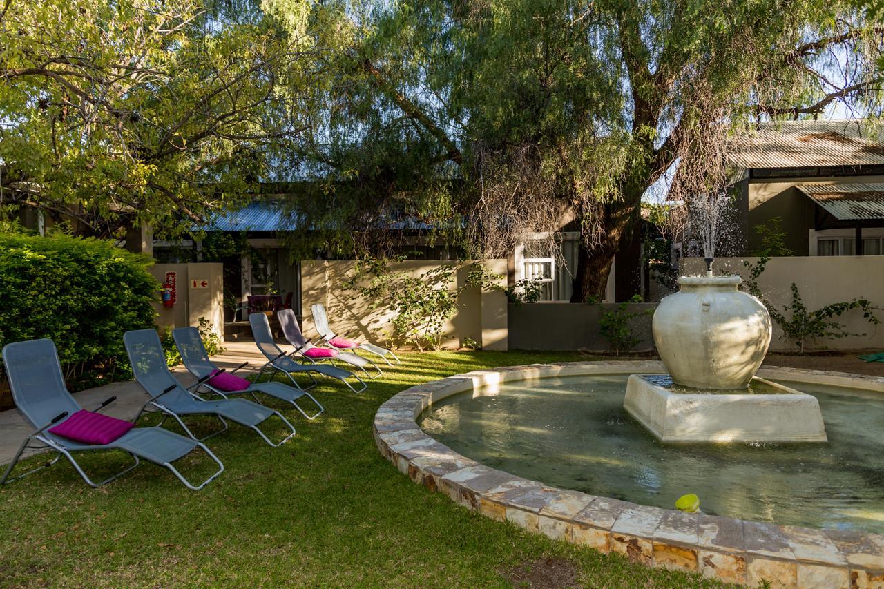 Village Boutique Hotel Otjiwarongo Kültér fotó