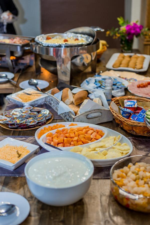 Village Boutique Hotel Otjiwarongo Kültér fotó