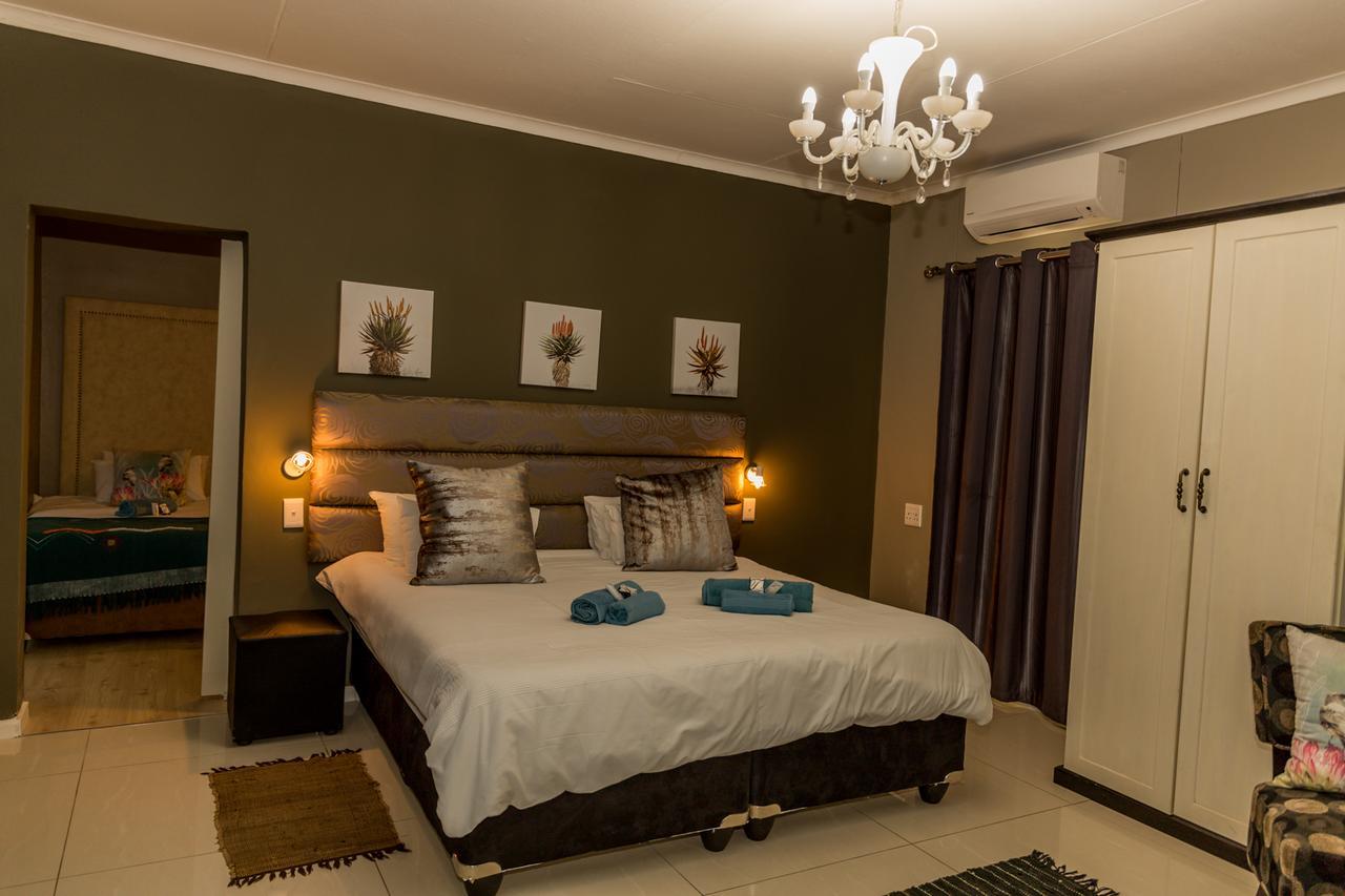 Village Boutique Hotel Otjiwarongo Kültér fotó