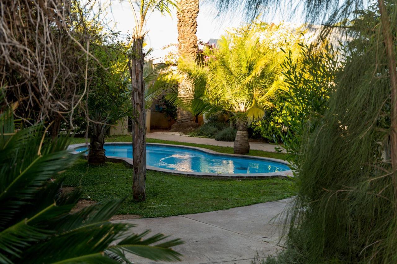 Village Boutique Hotel Otjiwarongo Kültér fotó