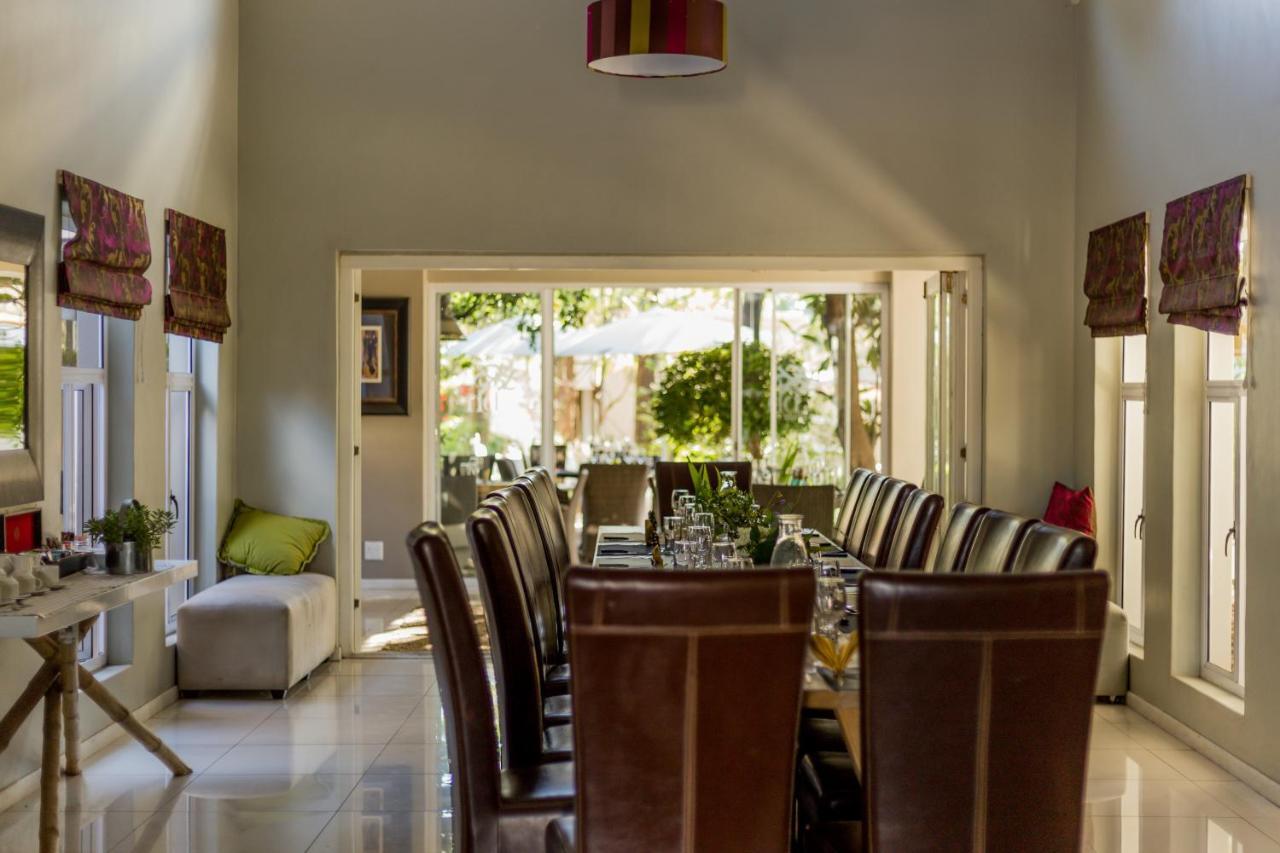 Village Boutique Hotel Otjiwarongo Kültér fotó